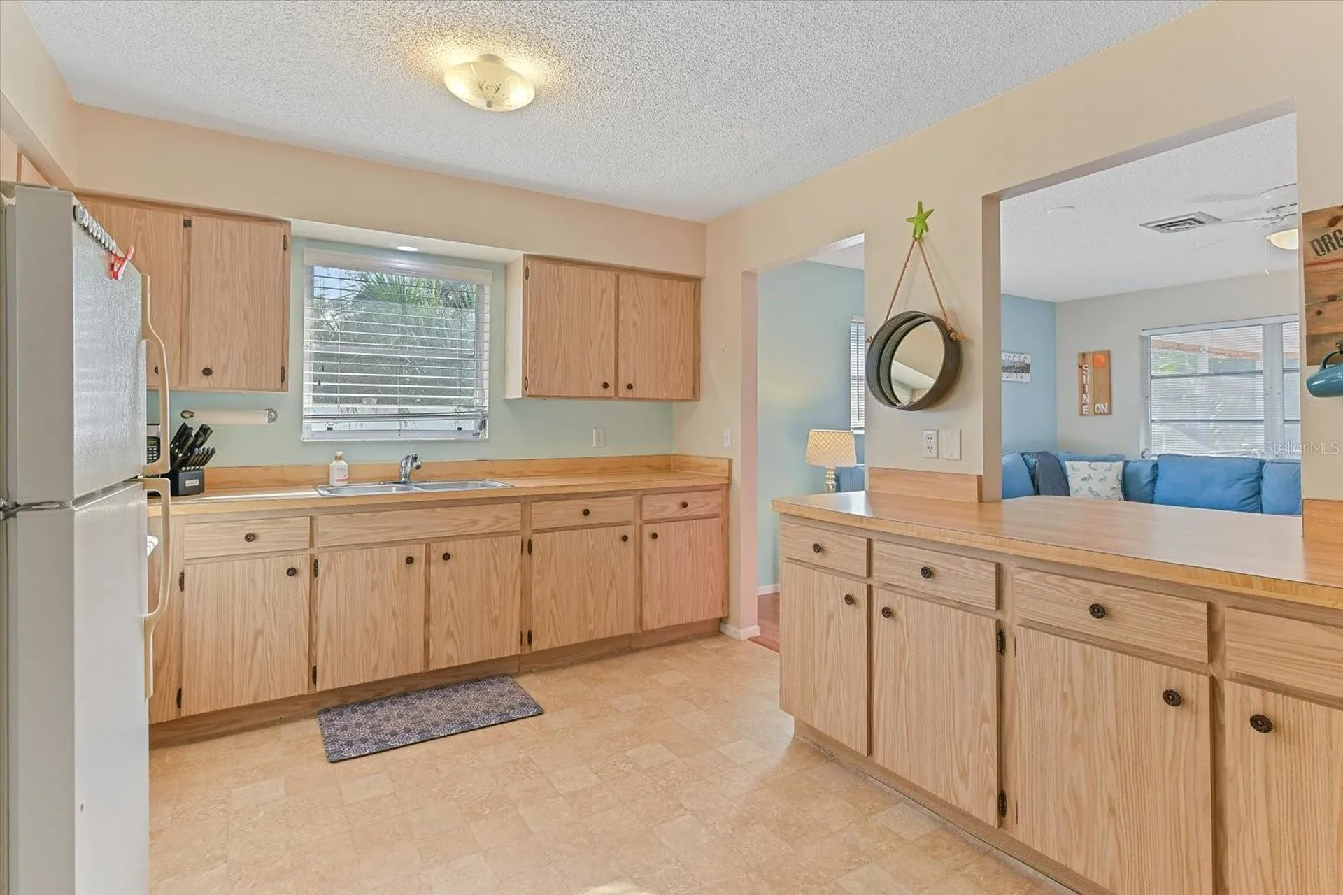 140 Avenida De La Isla Nokomis FL 34275