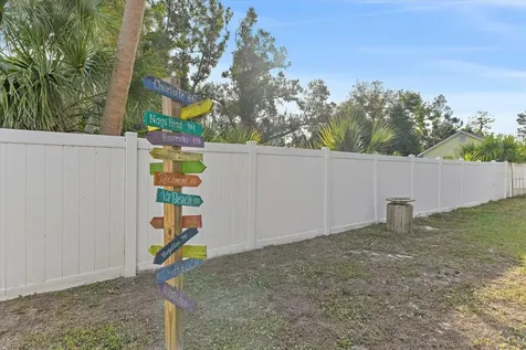 140 Avenida De La Isla Nokomis FL 34275