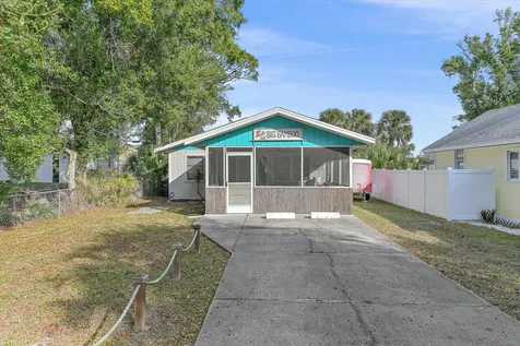 140 Avenida De La Isla Nokomis FL 34275