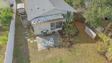 140 Avenida De La Isla Nokomis FL 34275