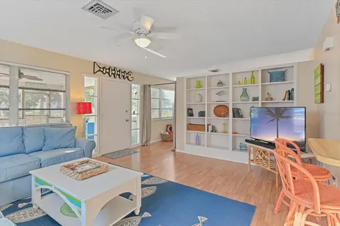 140 Avenida De La Isla Nokomis FL 34275