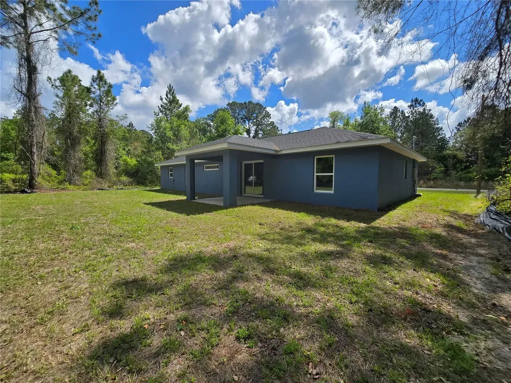 21 Sequoia Drive Course Ocklawaha FL 32179