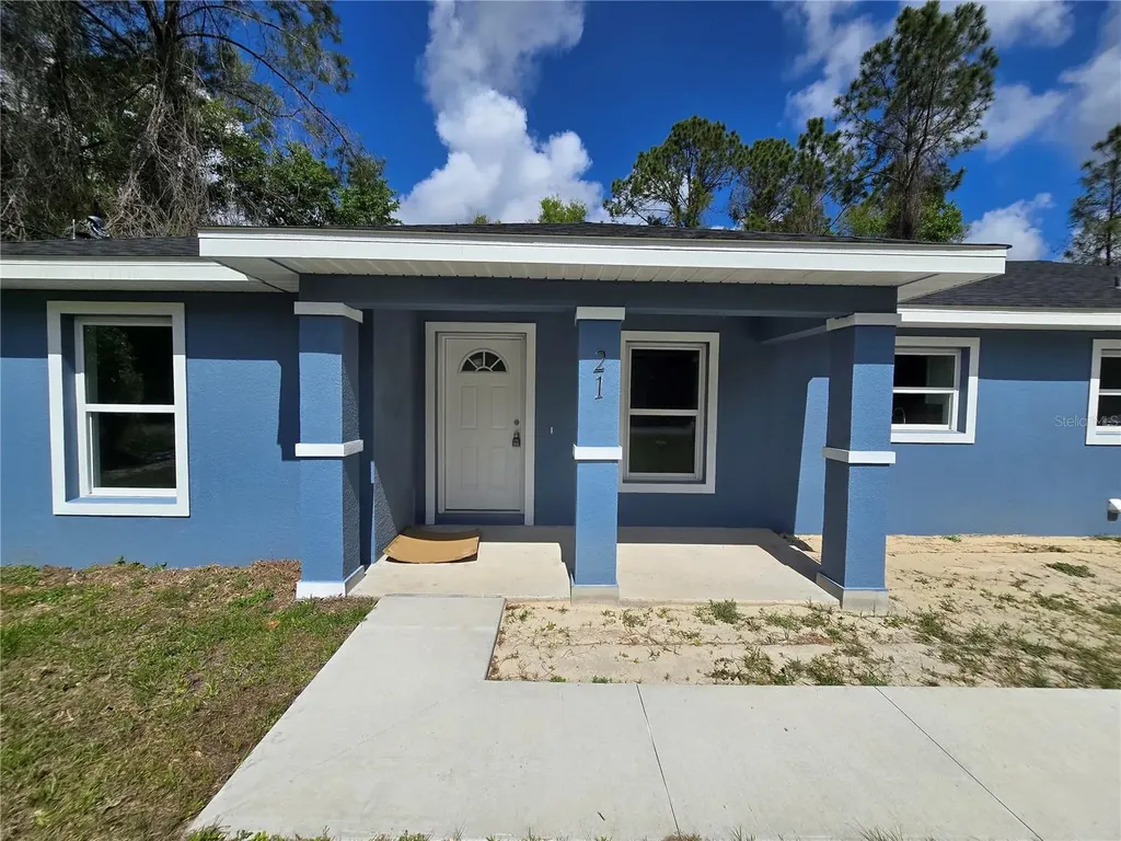 21 Sequoia Drive Course Ocklawaha FL 32179