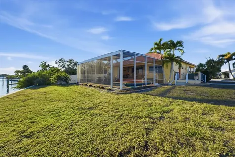 3260 Peace River Drive Punta Gorda FL 33983