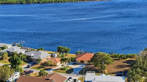 3260 Peace River Drive Punta Gorda FL 33983