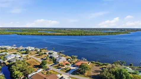 3260 Peace River Drive Punta Gorda FL 33983