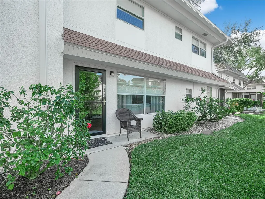 549 Sutton Place Longboat Key FL 34228