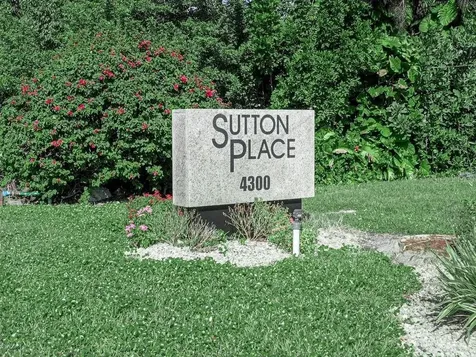 549 Sutton Place Longboat Key FL 34228