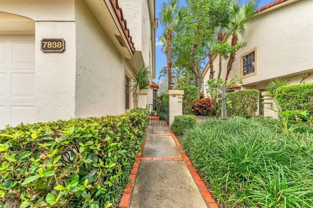 7838 La Mirada Drive Boca Raton FL 33433