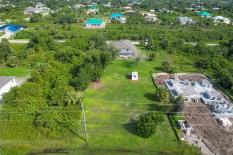13401 Galveston Avenue Port Charlotte FL 33981