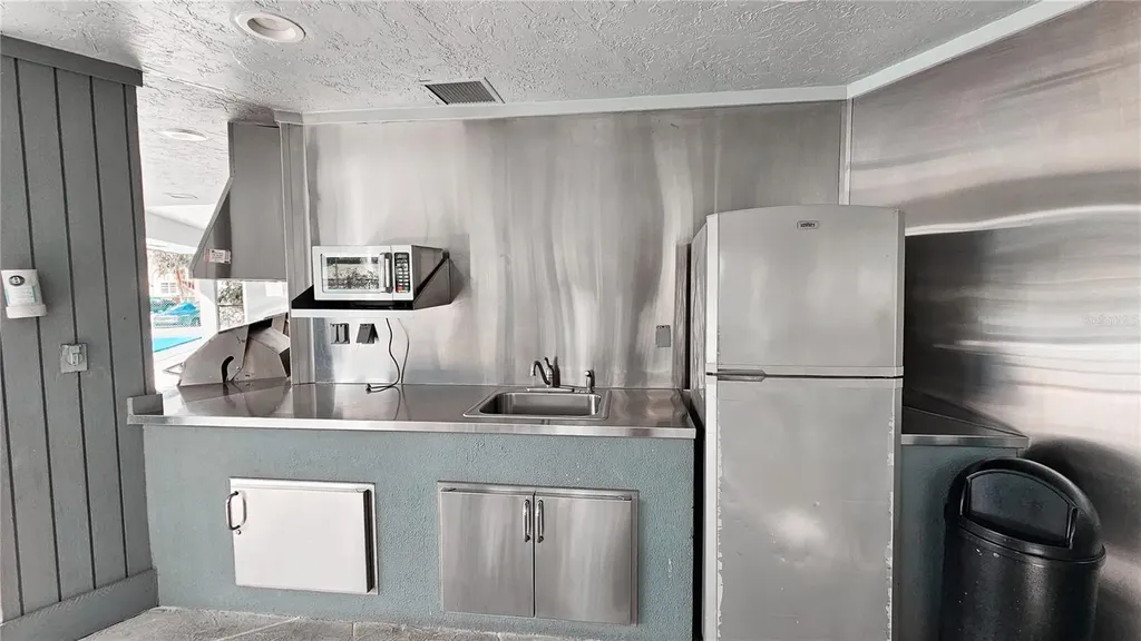 8901 S Hollybrook Boulevard Pembroke Pines FL 33025