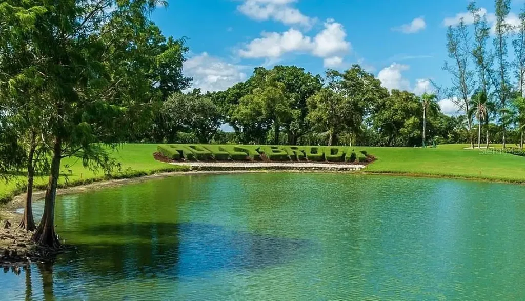 8901 S Hollybrook Boulevard Pembroke Pines FL 33025