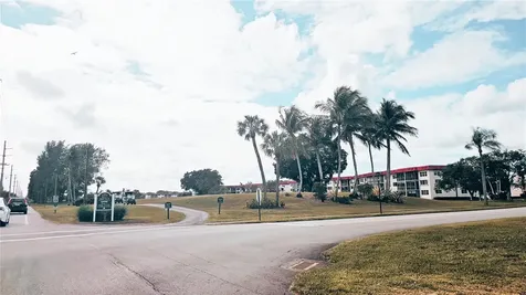 8901 S Hollybrook Boulevard Pembroke Pines FL 33025