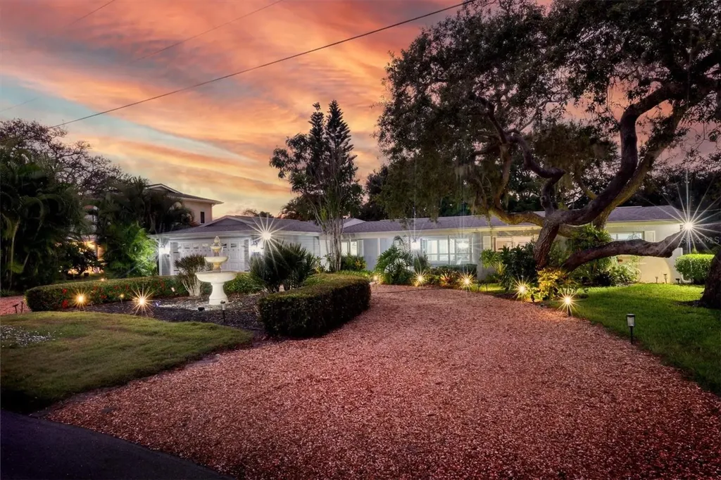 1837 Upper Cove Terrace Sarasota FL 34231