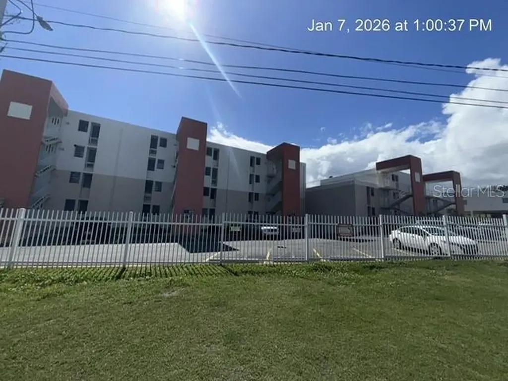 Apt B 305 Challets De Las Palmas Humacao PR 00791