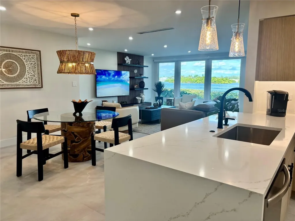 6063 E Peppertree Way Sarasota FL 34242