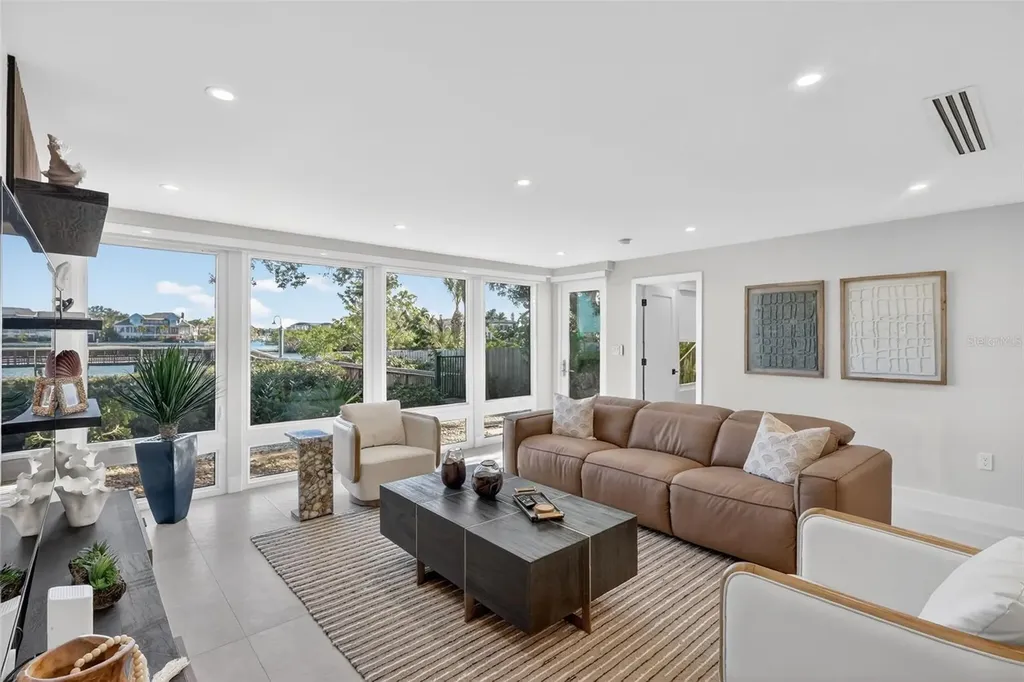 6063 E Peppertree Way Sarasota FL 34242
