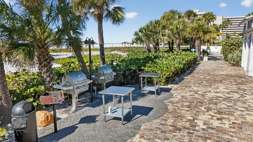 6063 E Peppertree Way Sarasota FL 34242