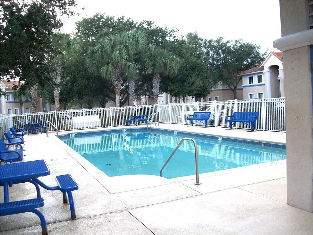 495 Las Cortes Lane Orlando FL 32824