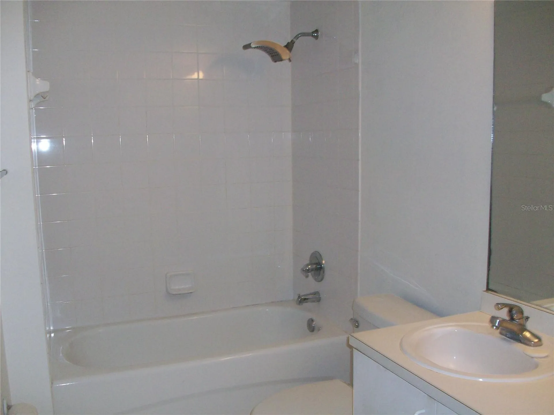 495 Las Cortes Lane Orlando FL 32824