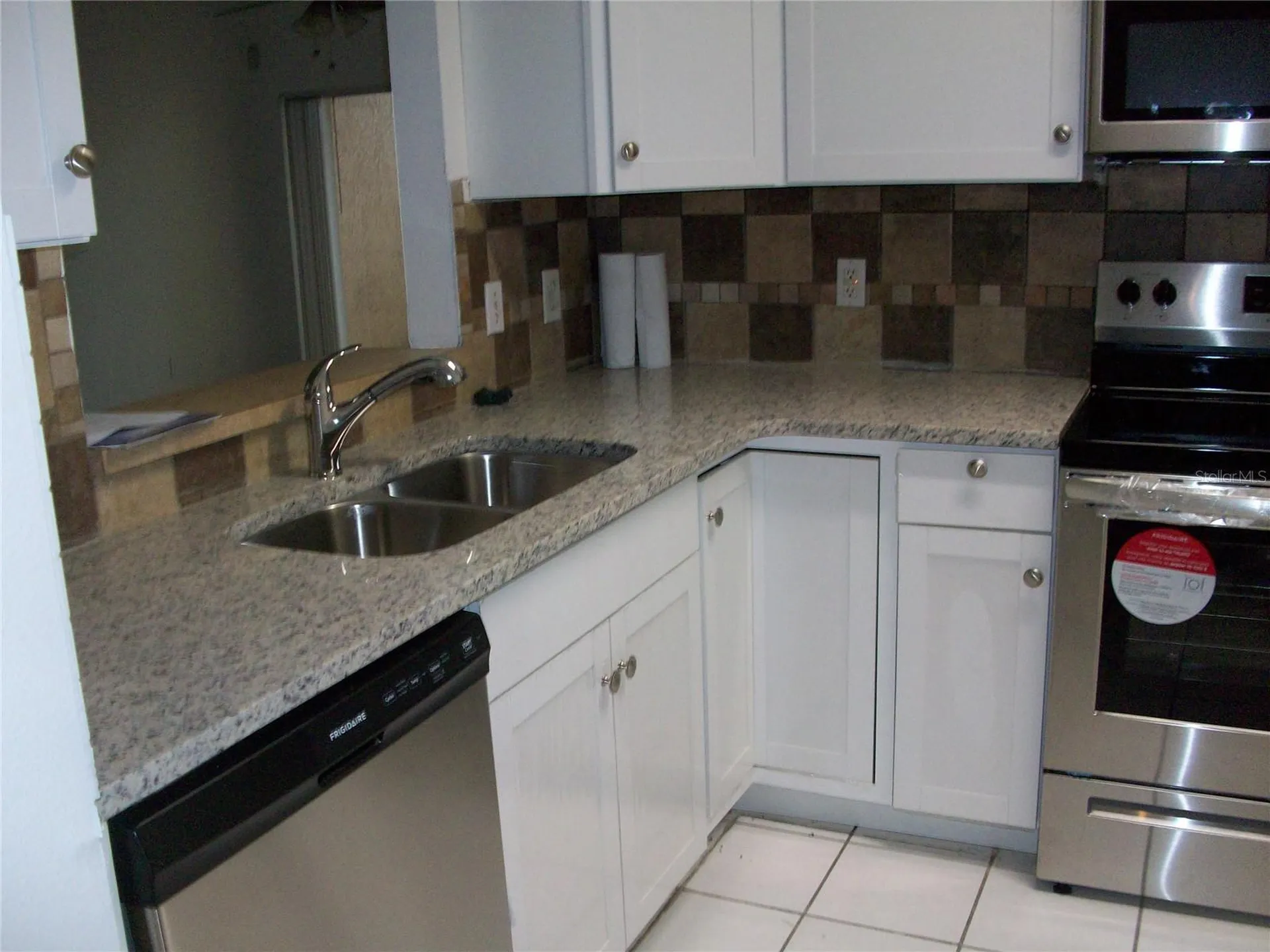 495 Las Cortes Lane Orlando FL 32824