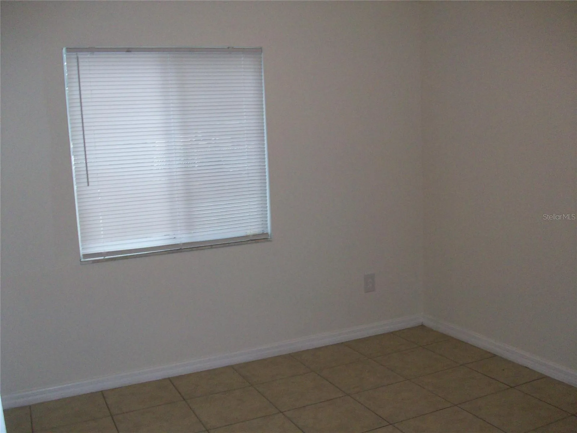 495 Las Cortes Lane Orlando FL 32824