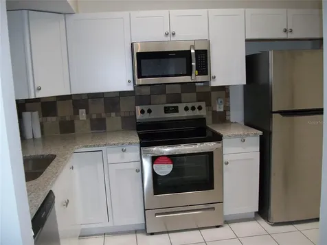 495 Las Cortes Lane Orlando FL 32824