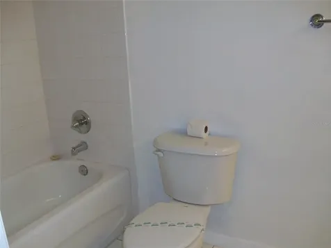495 Las Cortes Lane Orlando FL 32824