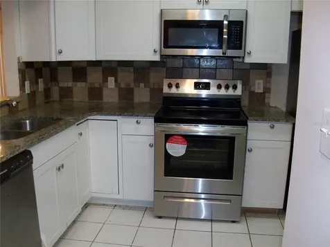 495 Las Cortes Lane Orlando FL 32824