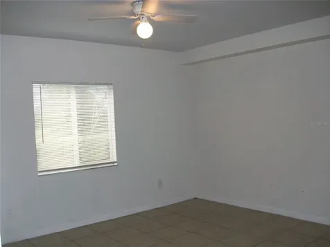 495 Las Cortes Lane Orlando FL 32824