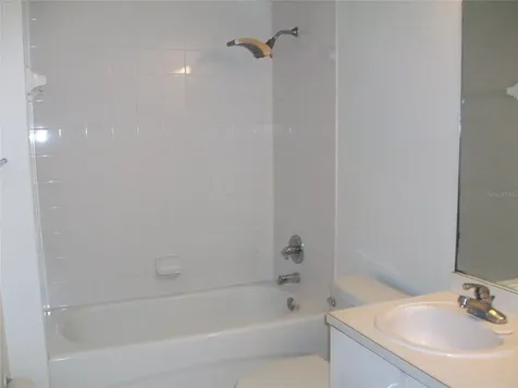 495 Las Cortes Lane Orlando FL 32824