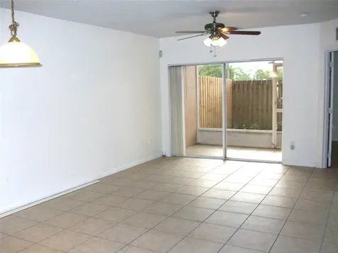495 Las Cortes Lane Orlando FL 32824