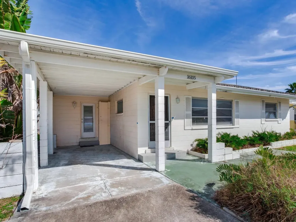 16105 1st Street E Redington Beach FL 33708