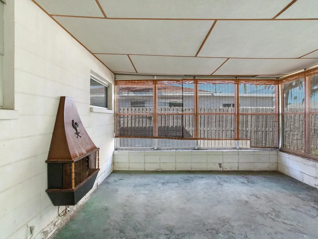 16105 1st Street E Redington Beach FL 33708