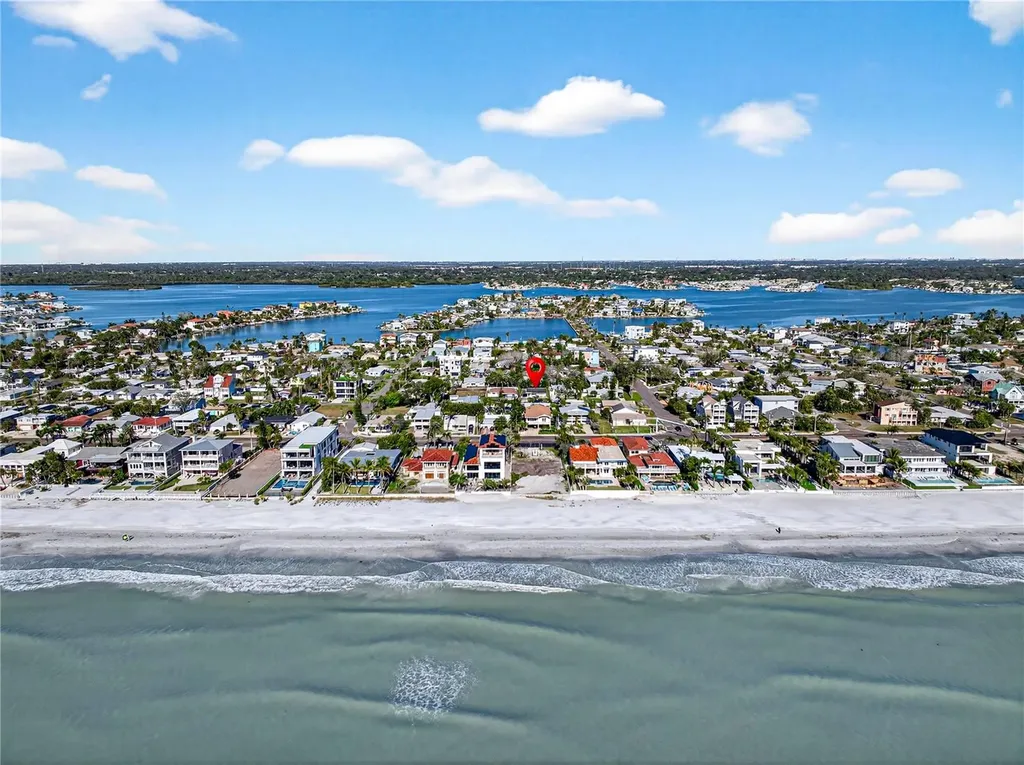 16105 1st Street E Redington Beach FL 33708