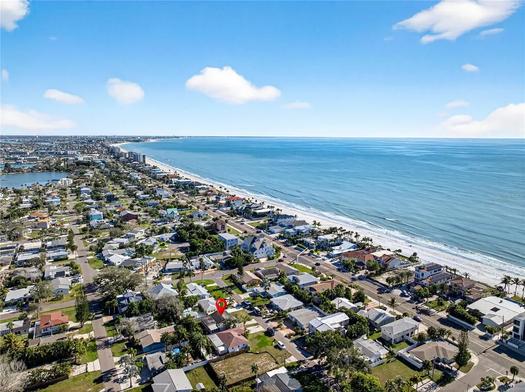 16105 1st Street E Redington Beach FL 33708