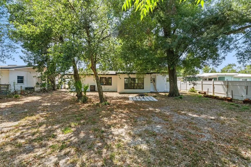 2014 10th Street NW Winter Haven FL 33881