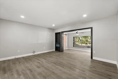 2014 10th Street NW Winter Haven FL 33881