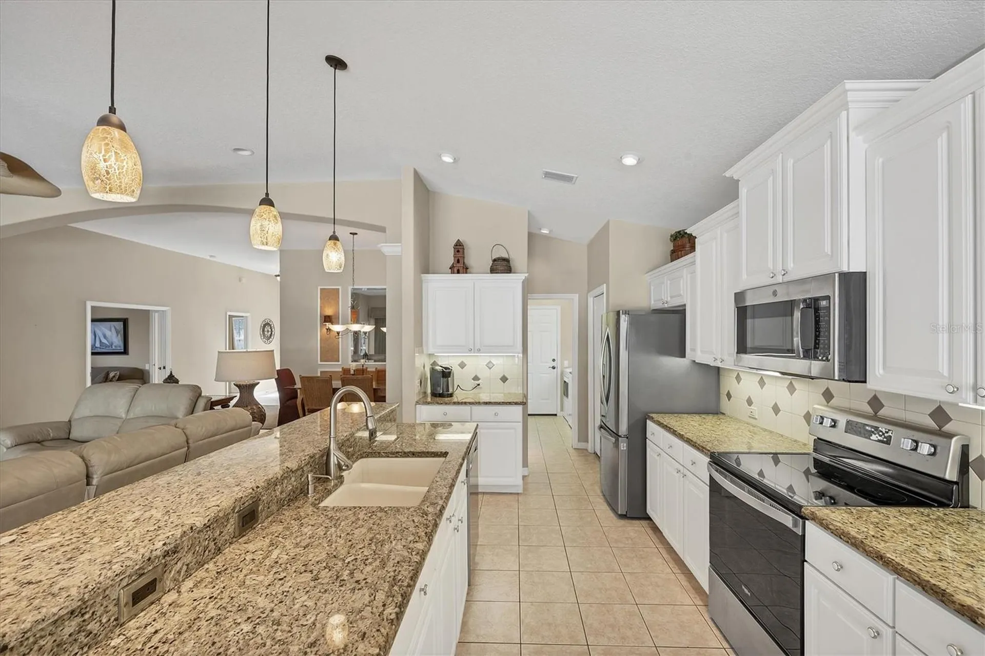 407 Pinewood Lake Drive Venice FL 34285