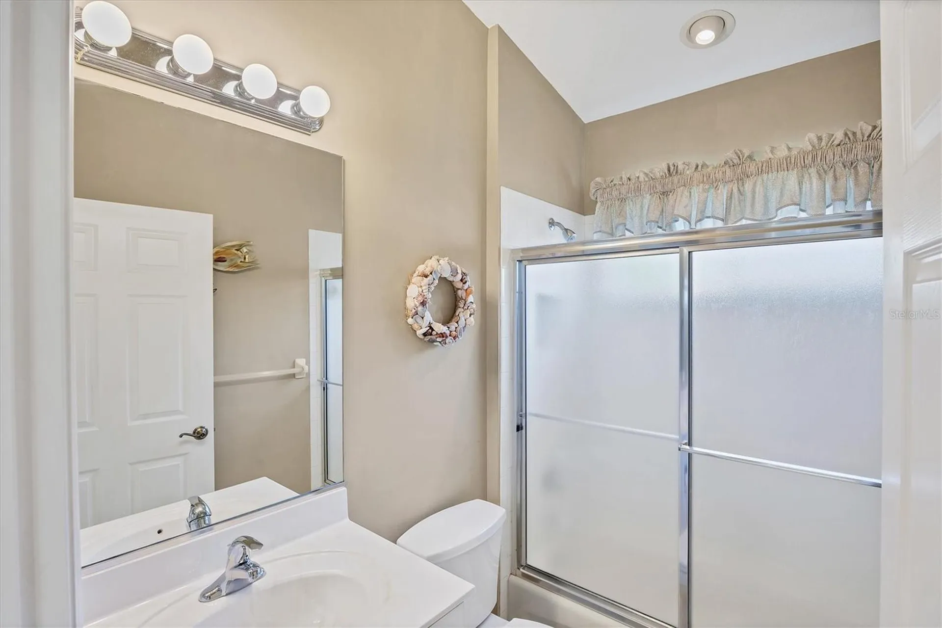 407 Pinewood Lake Drive Venice FL 34285