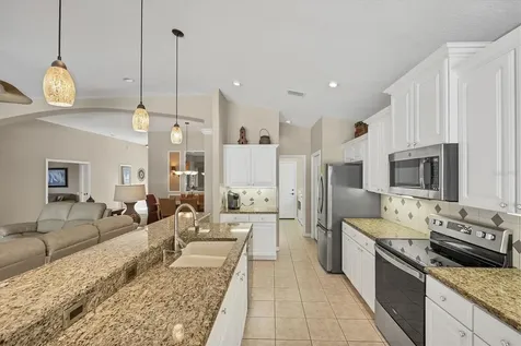 407 Pinewood Lake Drive Venice FL 34285