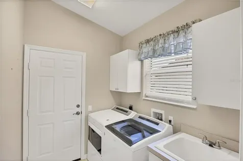 407 Pinewood Lake Drive Venice FL 34285