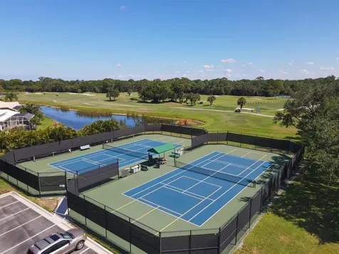 407 Pinewood Lake Drive Venice FL 34285