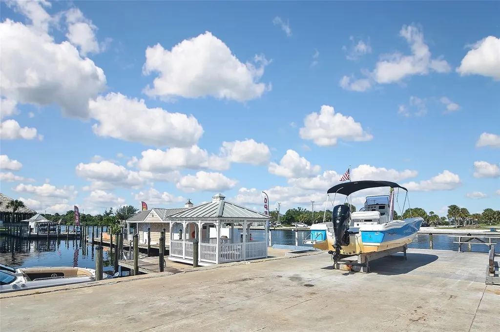 100 Circuit Road Nokomis FL 34275