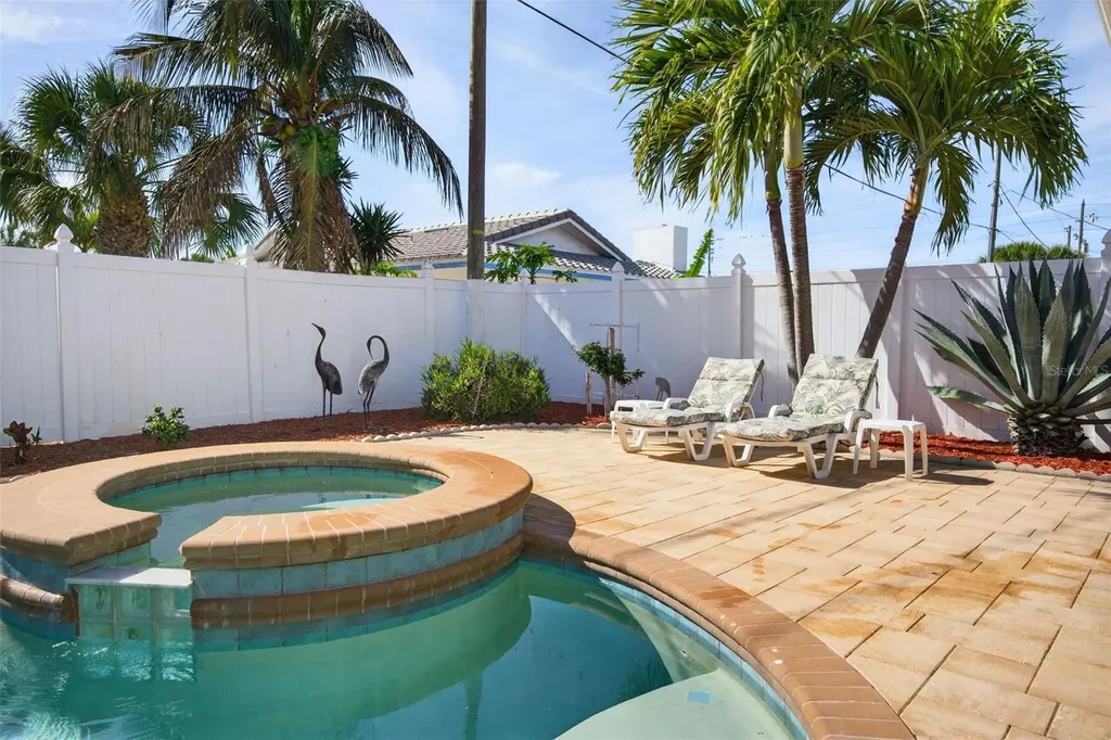 104 22nd Street Belleair Beach FL 33786