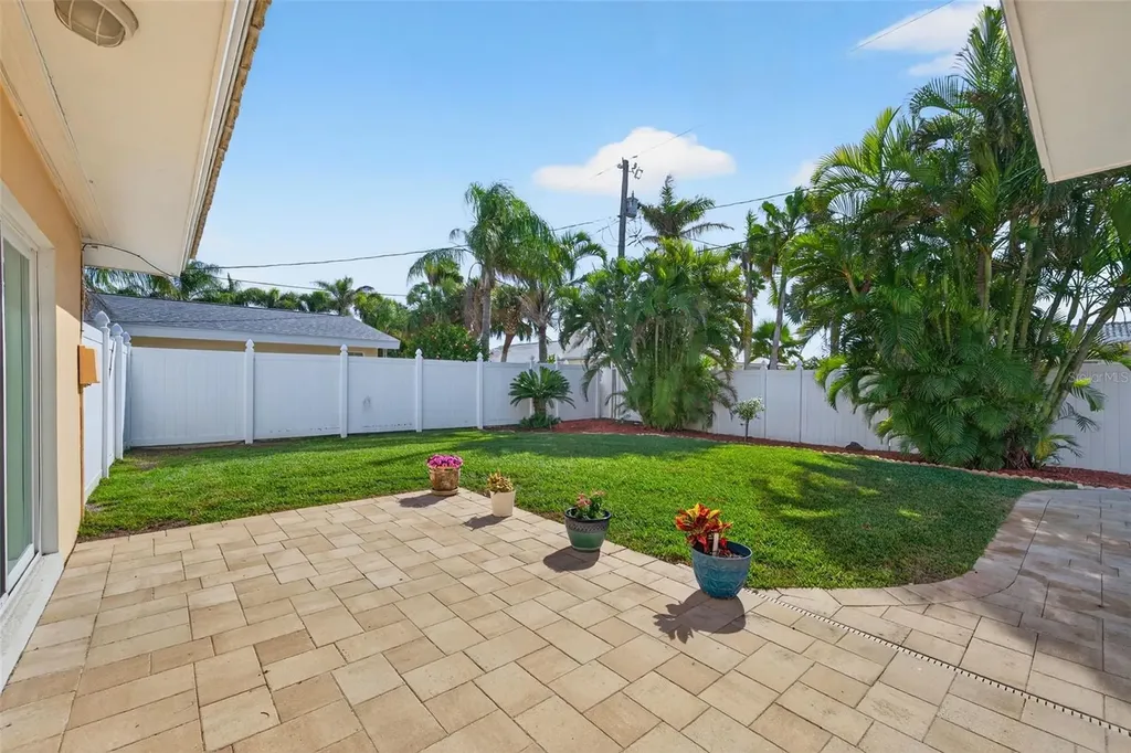 104 22nd Street Belleair Beach FL 33786