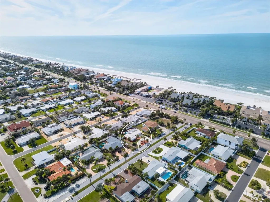 104 22nd Street Belleair Beach FL 33786
