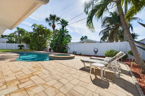 104 22nd Street Belleair Beach FL 33786