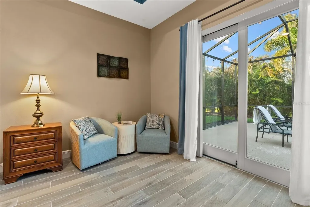 15906 39th Glen E Parrish FL 34219