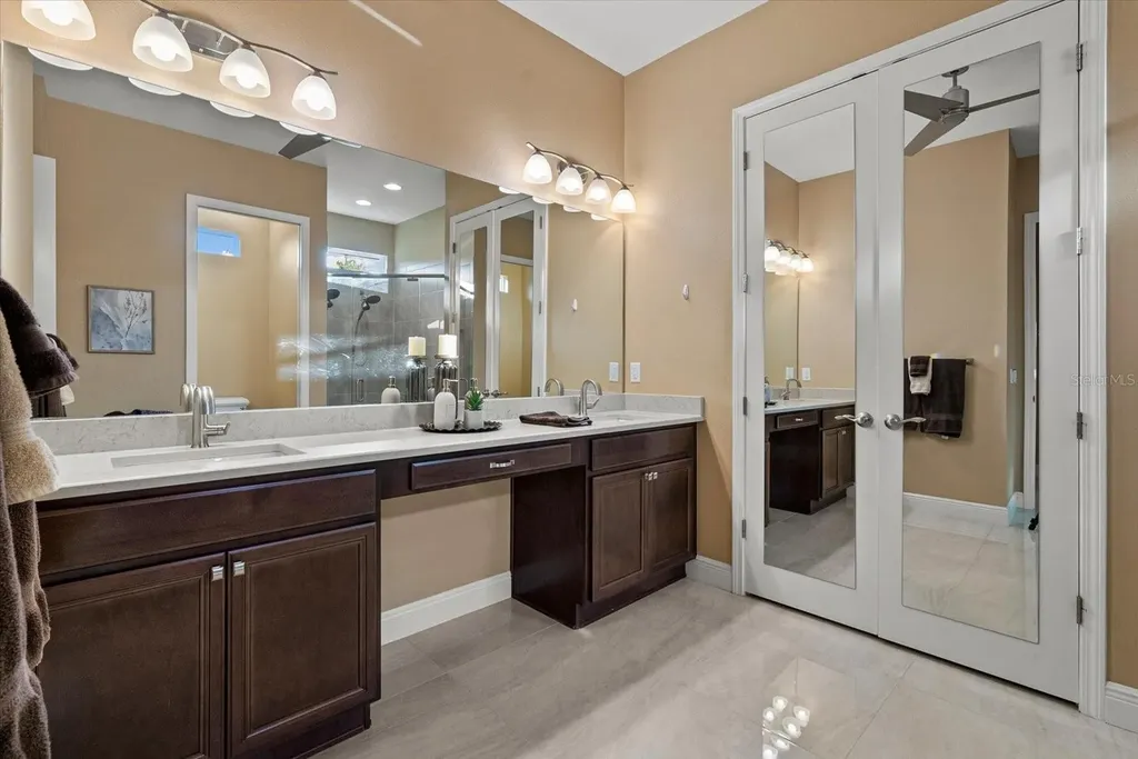15906 39th Glen E Parrish FL 34219